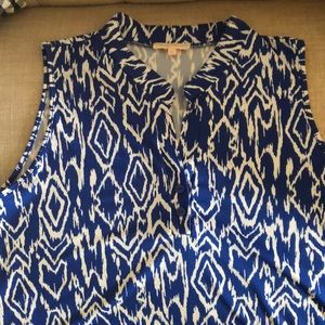 Woman’s XL sleeveless top. Claudia Richard   Royal blue and white